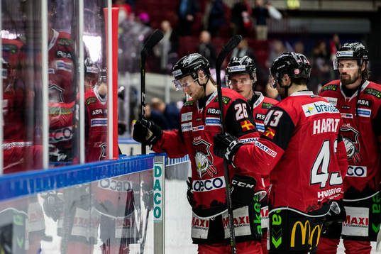 Malmö Redhawks Axel Wemmenborn och Nichlas Hardt  deppar