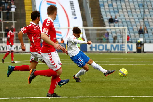Norrköpings Jordan Larsson gör mål 3-1