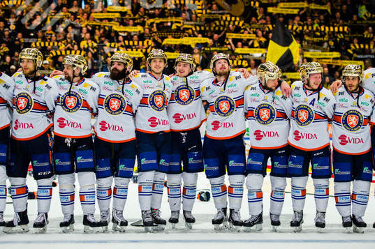 Växjös spelar jublar