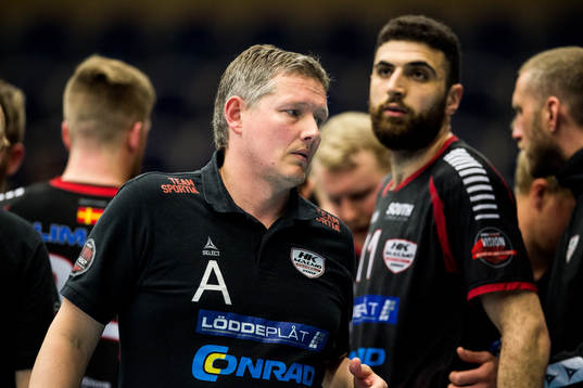 HK Malmös tränare Stian Tönnesen deppar