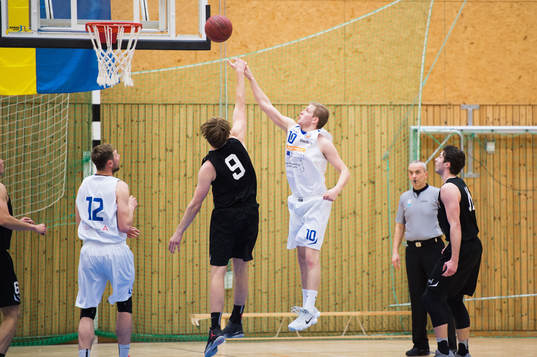 Norrorts Marcus Friman och Helsingborgs Patrik Andersson