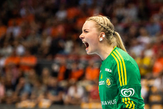 Sävehofs målvakt Wilma Andersson jublar