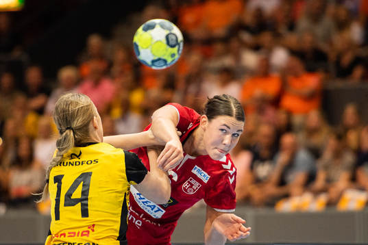 H65 Höörs Mikaela Mässing skjuter