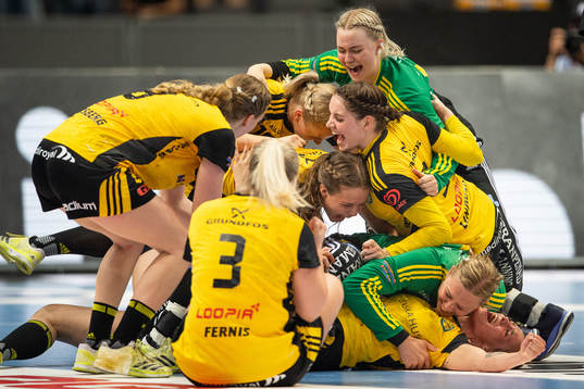 Bläddra bland fler bilder av Handboll, SHE, SM-final, H65 Höör - Sävehof