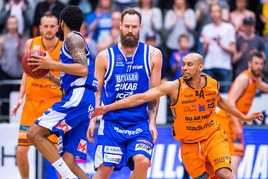 Luleås Tom Lidén och Norrköpings Johnell Smith