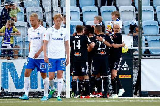 Dalkurds spelare jublar och Norrköpings deppar
