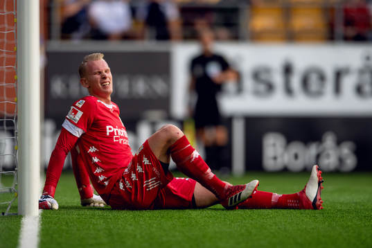 IFK Göteborgs målvakt Pontus Dahlberg grinar illa
