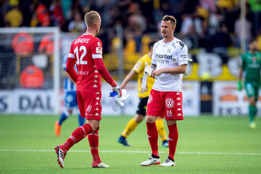 IFK Göteborgs målvakt Pontus Dahlberg och målvakt Erik