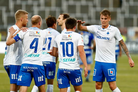 Norrköpings spelare jublar