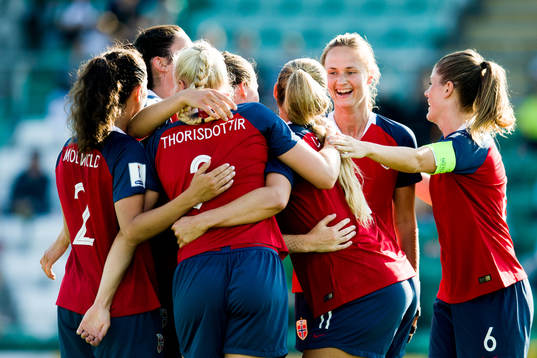 Lisa-Marie Karlseng Utland of Norway celebrate with