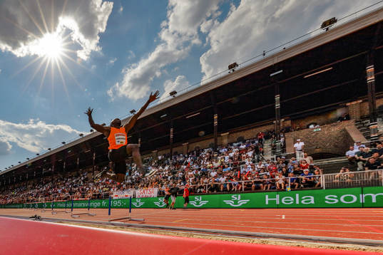 Jeff Henderson i herrarnas längdhopp