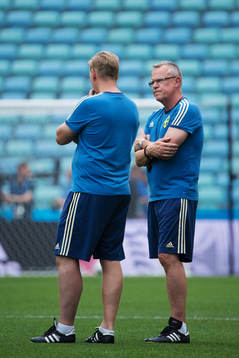 Assistant coach Peter Wettergren and head coach Janne