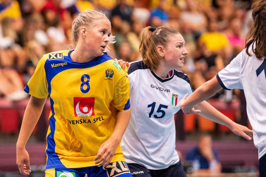 Sveriges Johanna Gunnarsson och Italiens Ramona Manojlovic