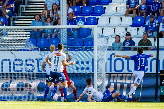 Kristoffer Zachariassen of Sarpsborg 08 scores the 1-0 goal