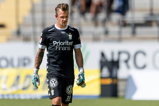 IFK Göteborgs målvakt Erik Dahlin deppar