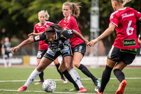 Piteås Madelen Janogy och Limhamn Bunkeflos Anna Eveliina