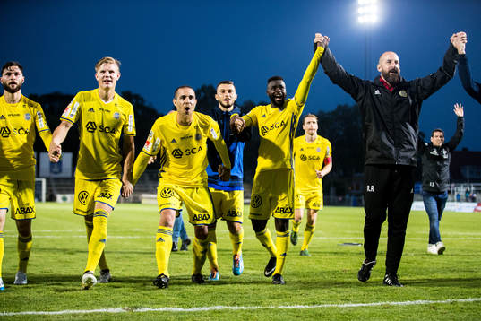 Sundsvalls spelare jublar