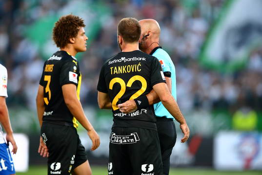 Hammarbys Muamer Tankovic reagerar