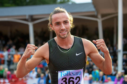 Andreas Kramer jublar