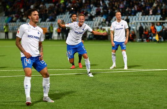 Norrköpings Kasper Larsen  jublar