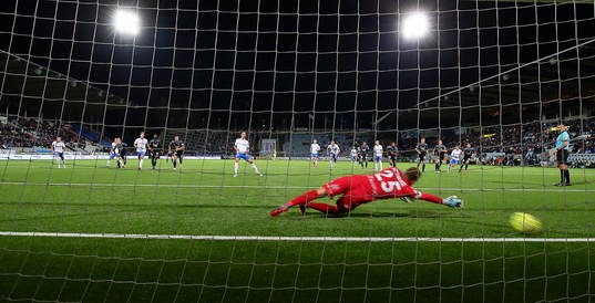 Mål 1-1 på straff av Norrköpings David Moberg Karlsson