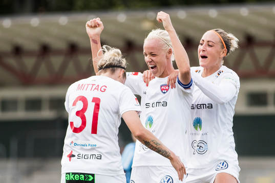 Rosengårds Caroline Seger jublar med lagkamrater