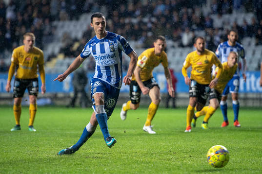 IFK Göteborgs Giorgi Kharaishvili gör 2-2 på straff