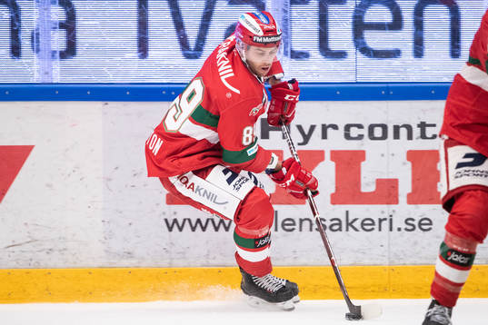 Moras Ryan Johnston  i ishockeymatchen i SHL mellan Mora