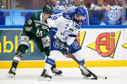 Tingsryds Gustav Olhaver och Leksands Mattias Karlsson  i