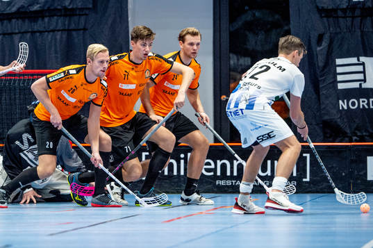 Helsingborgs Andreas Lindholm mot Höllvikens Simon