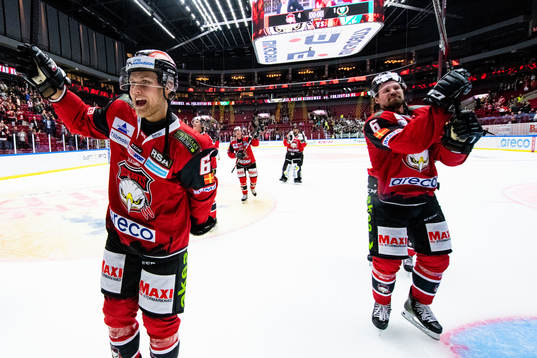 Malmö Redhawks Fredrik Händemark och Stefan Warg jublar