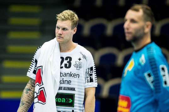 IFK Ystads Jesper Gustavsson och målvakt Marcus Cleverly