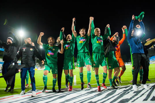Dalkurds spelare jublar
