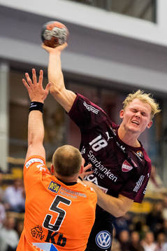 Lugis Alfred Jönsson laddar för skott och Kristianstads