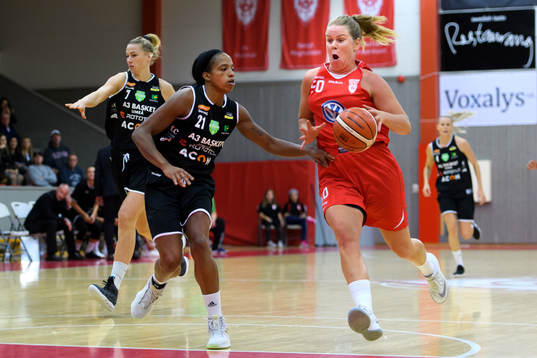 Umeås Alyssa Lawrence och Högsbos Hanna Johansson