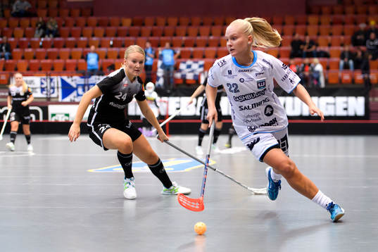 IBK Göteborgs Sara Johnsson och Warbergs Amanda Ahola