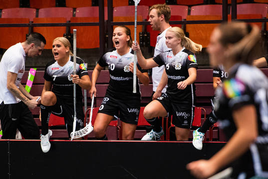 IBK Göteborgs Linnie Ahlberg, Victoria Wallenstam och