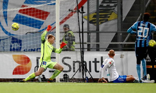 Mål 1-1 av Djurgårdens Aliou Badji  förbi Norrköpings