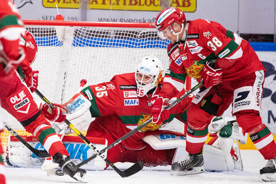 Moras målvakt Christian Engstrand och Adam Massuhr
