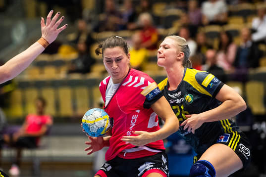 Brests Sladana Pop-Lazic och Sävehofs Tilda Olsson