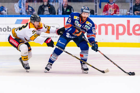 Luleås Jesper Sellgren och Växjös Liam Reddox