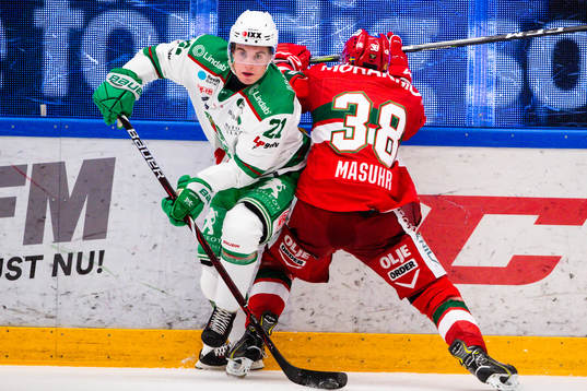 Rögles Nils Höglander och Moras Adam Massuhr