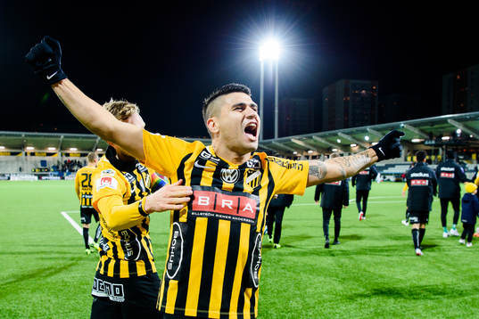 Häckens Paulinho jublar