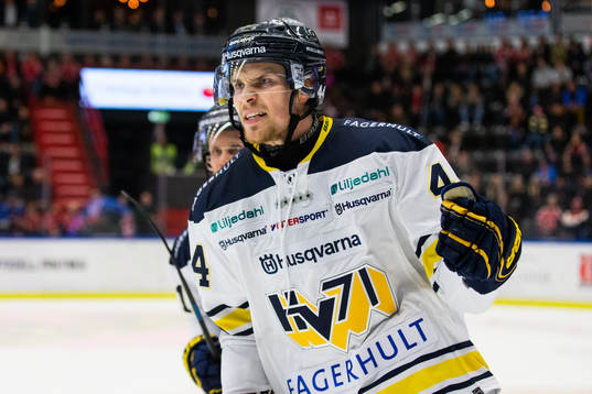 s Mikko Lehtonen jublar