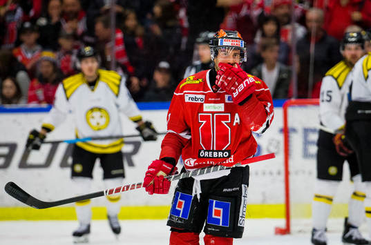 Örebros Aaron Palushaj deppar
