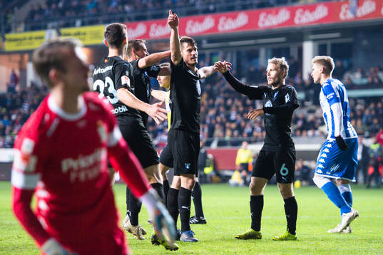 Malmö FFs Markus Rosenberg jublar med lagkamrater