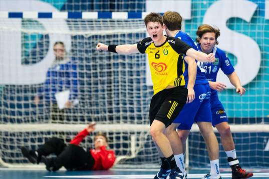 Sävehofs Oskar Sunnefeldt jublar