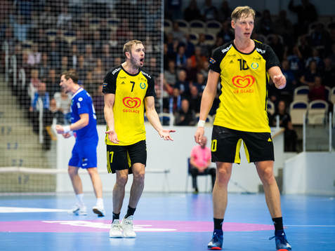 Sävehofs Jonas Larholm reagerar