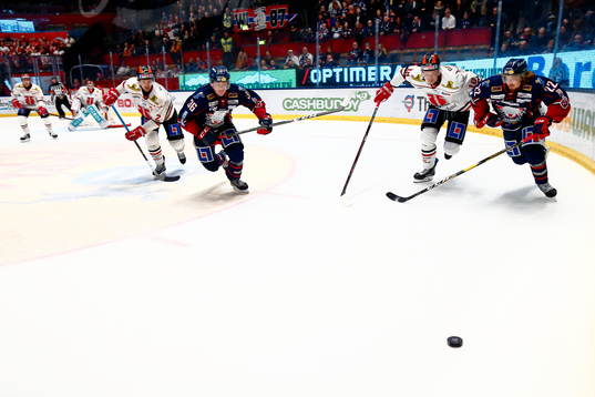 Örebros Rasmus Rissanen, Linköpings Filip Karlsson,