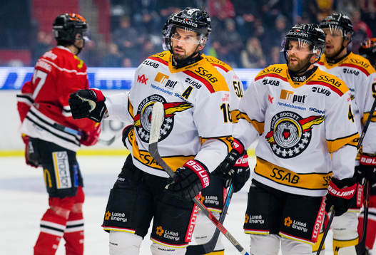 Luleås Niklas Olausson gör 0-1 och jublar